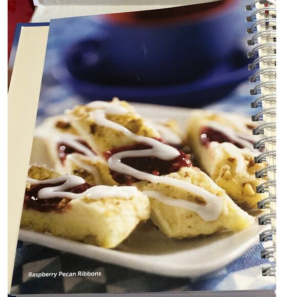 Bake Something Great!: 400 Bars, Squares and Cookies (2012) Baking Hardcover - Picture 5 of 7